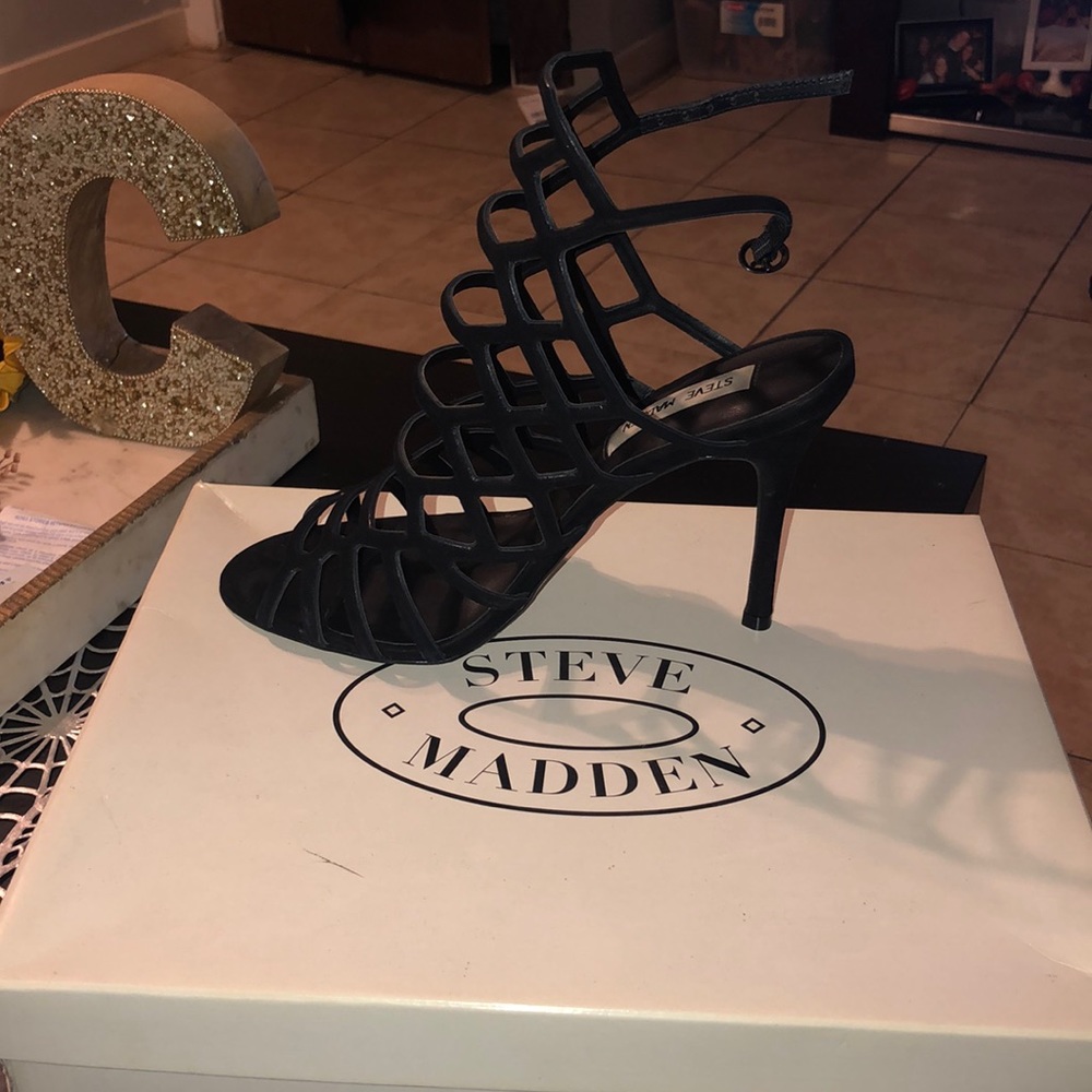 Women’s shoes
